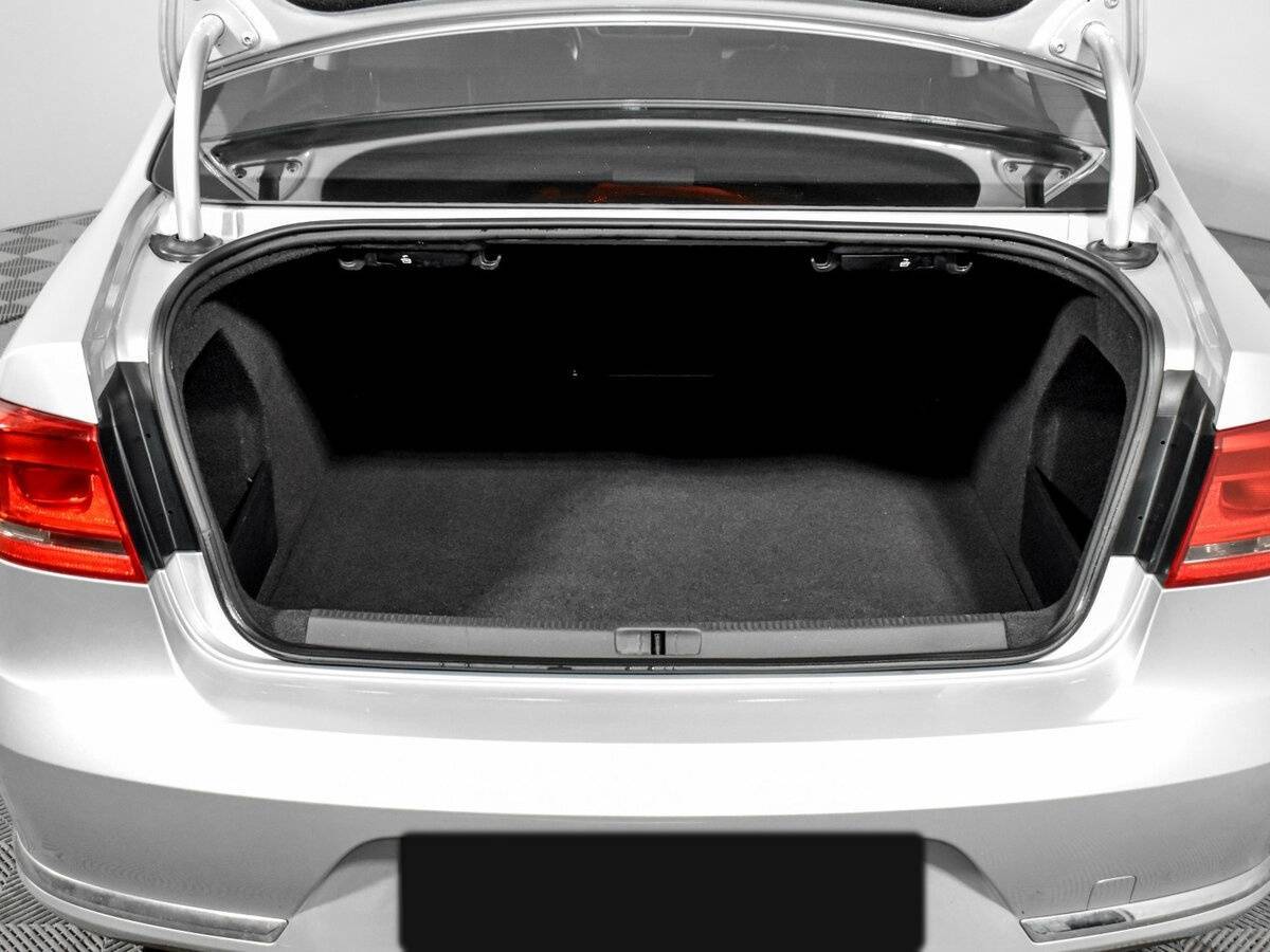 Купить Volkswagen Passat с пробегом. Фото: #19