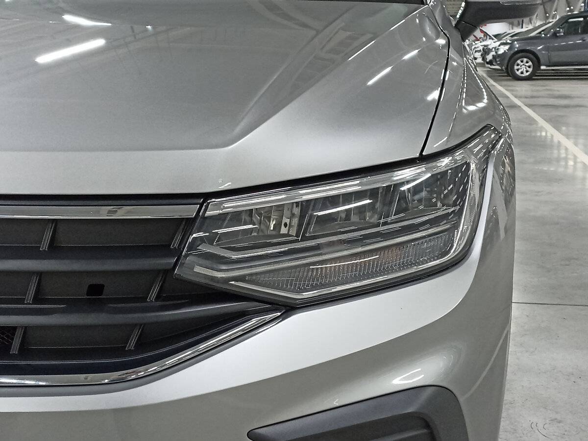 Купить Volkswagen Tiguan с пробегом. Фото: #16