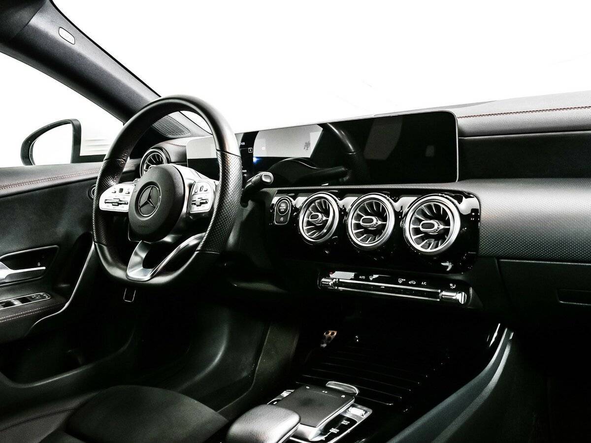 Купить Mercedes-Benz CLA с пробегом. Фото: #8