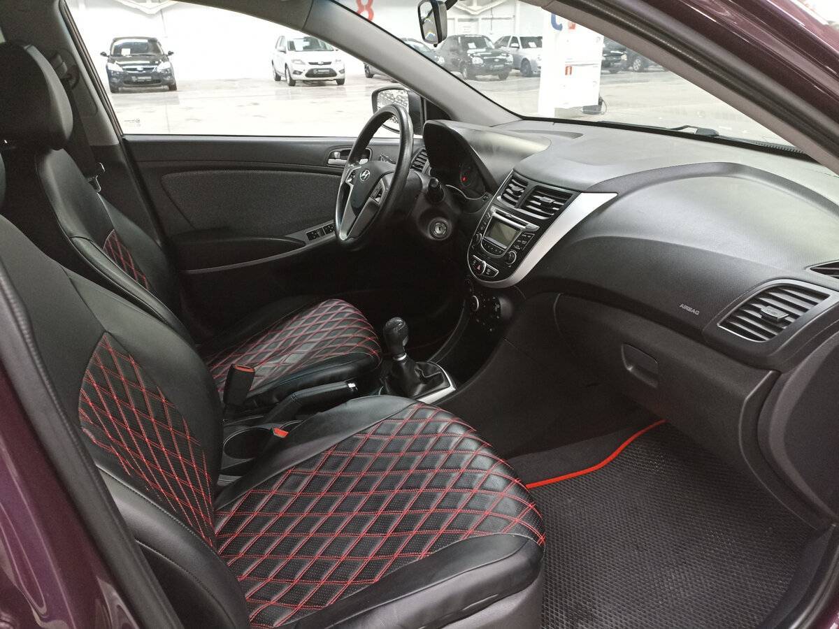 Купить Hyundai Solaris с пробегом. Фото: #10