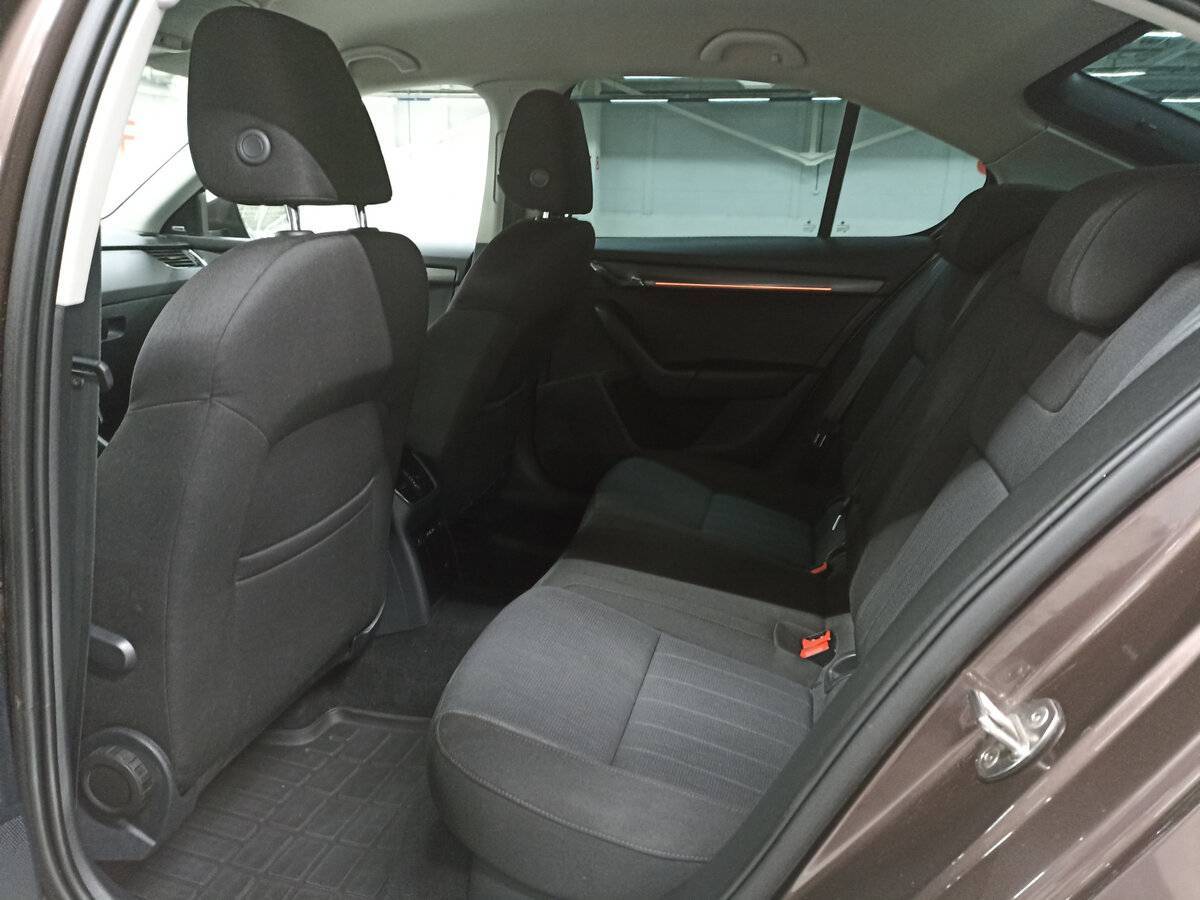 Купить Skoda Octavia с пробегом. Фото: #11