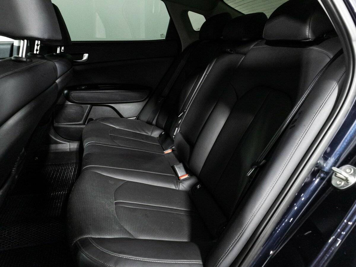 Купить Kia Optima с пробегом. Фото: #9