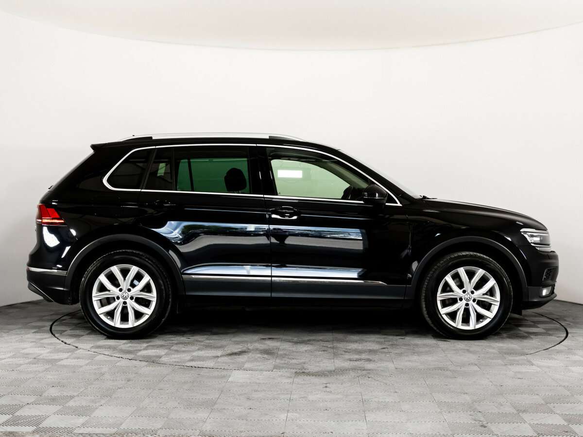 Купить Volkswagen Tiguan с пробегом. Фото: #3