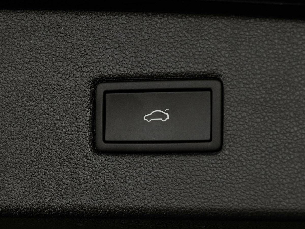 Купить Volkswagen Tiguan с пробегом. Фото: #19