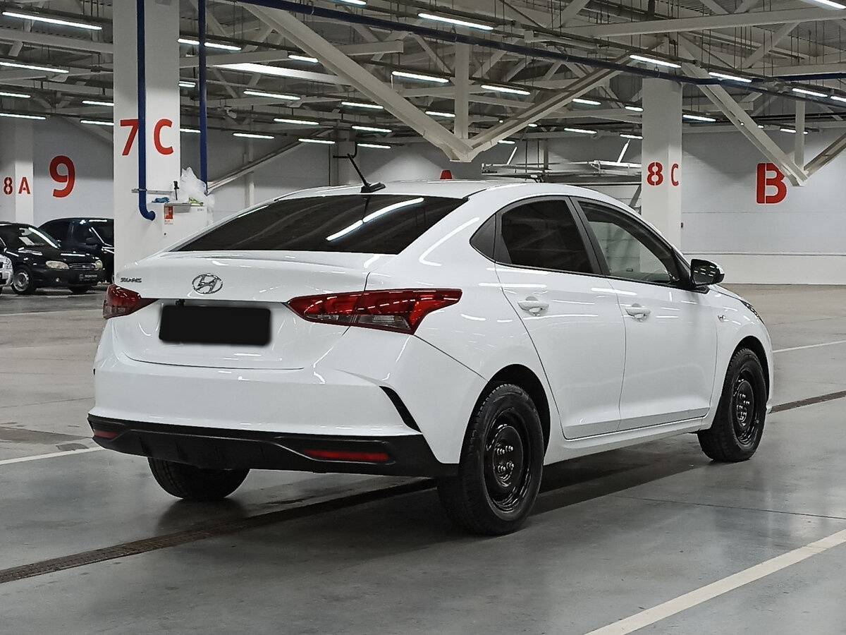 Купить Hyundai Solaris с пробегом. Фото: #4