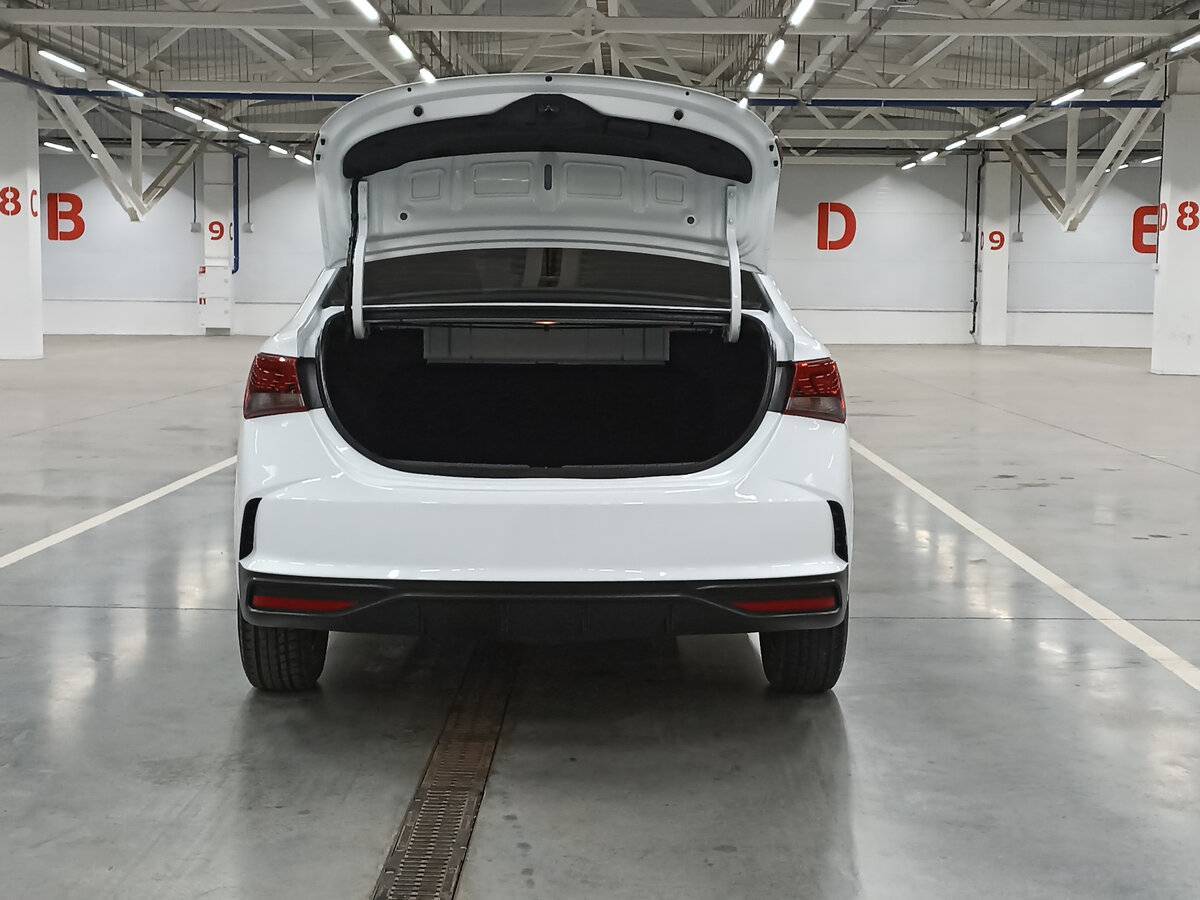 Купить Hyundai Solaris с пробегом. Фото: #9