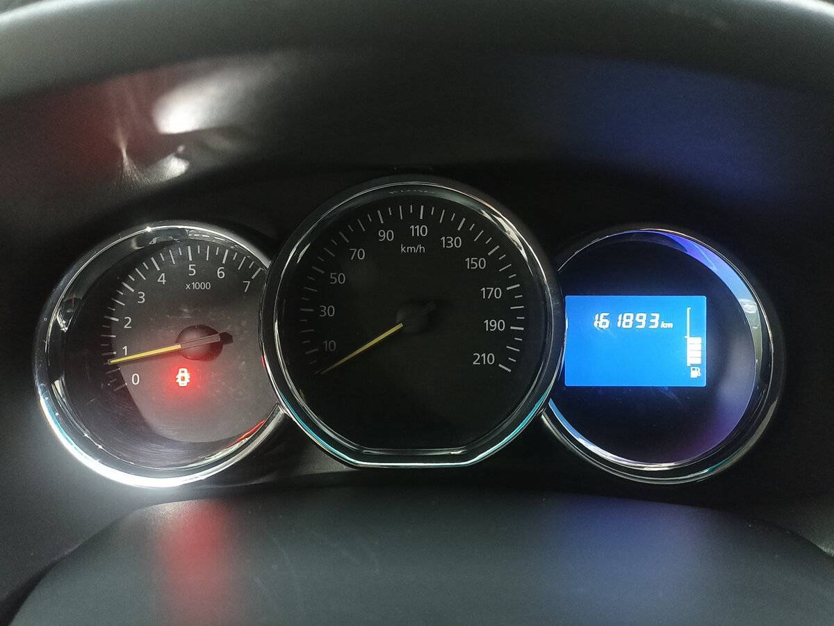 Купить Renault Logan с пробегом. Фото: #12