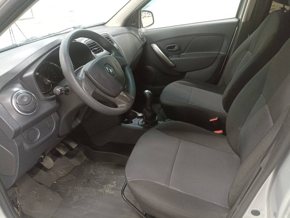 Купить Renault Logan с пробегом. Фото: #15