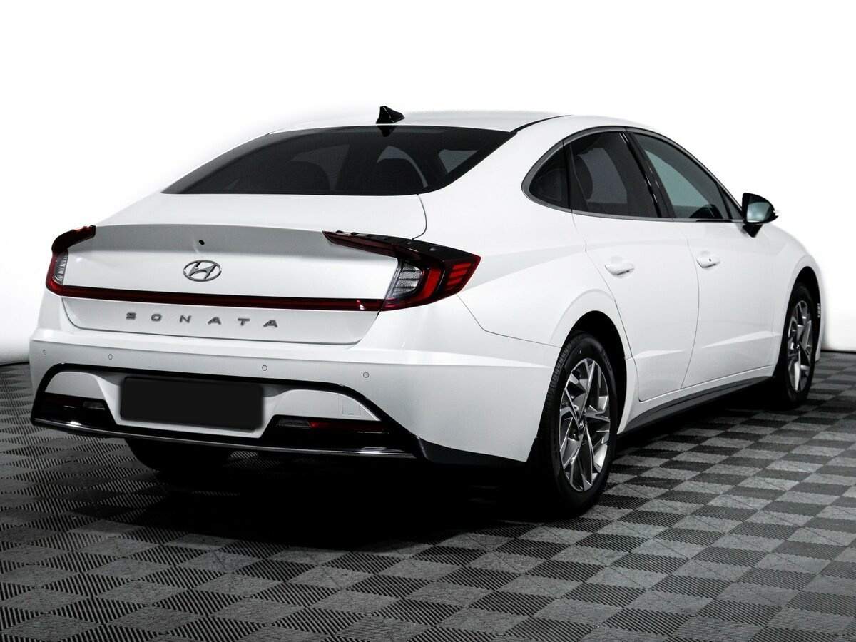 Купить Hyundai Sonata с пробегом. Фото: #4