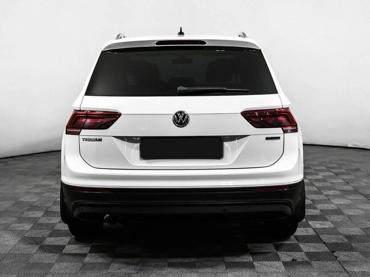 Купить Volkswagen Tiguan с пробегом. Фото: #5