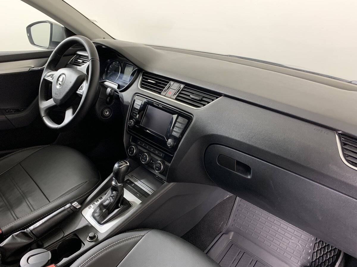 Купить Skoda Octavia с пробегом. Фото: #12