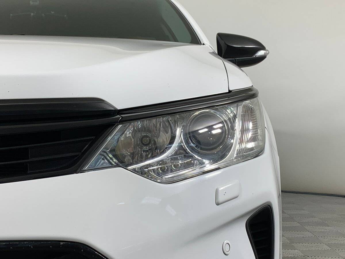 Купить Toyota Camry с пробегом. Фото: #9