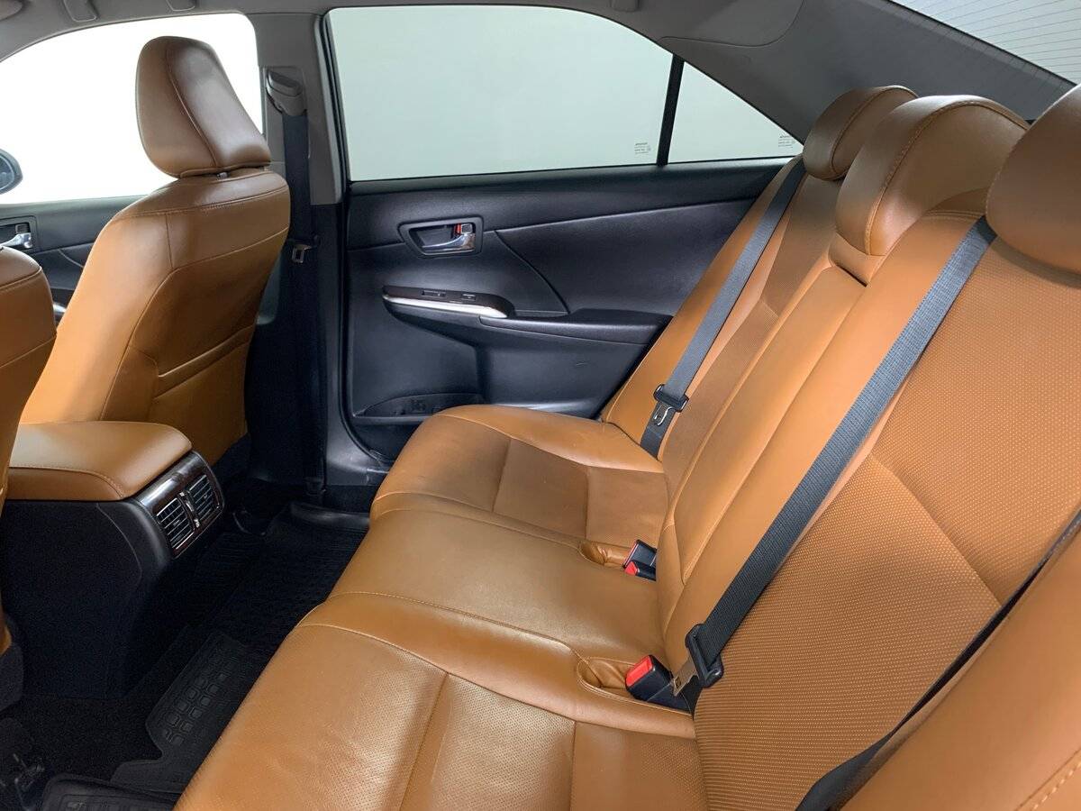 Купить Toyota Camry с пробегом. Фото: #17