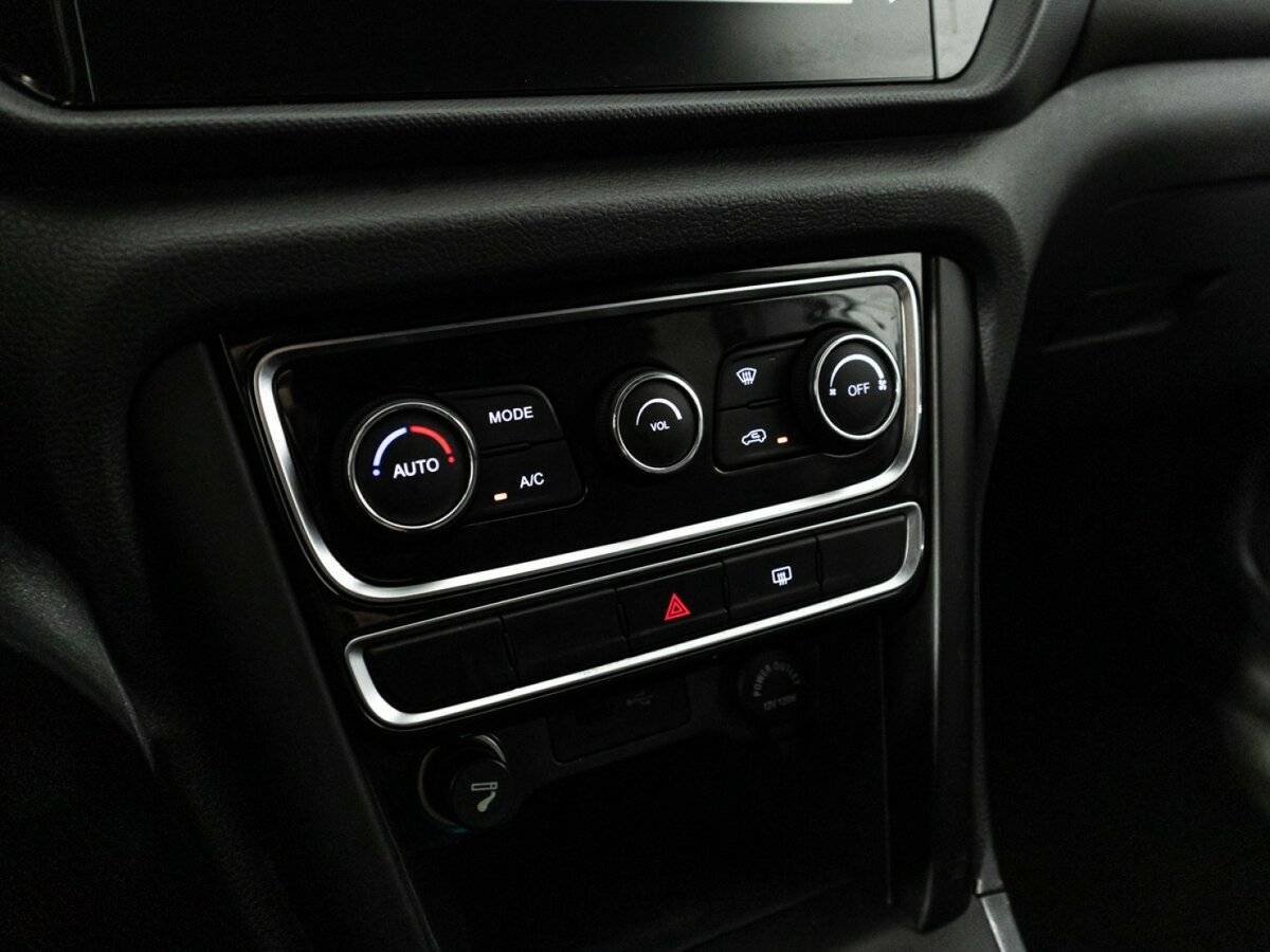 Купить Chery Tiggo 3 с пробегом. Фото: #14