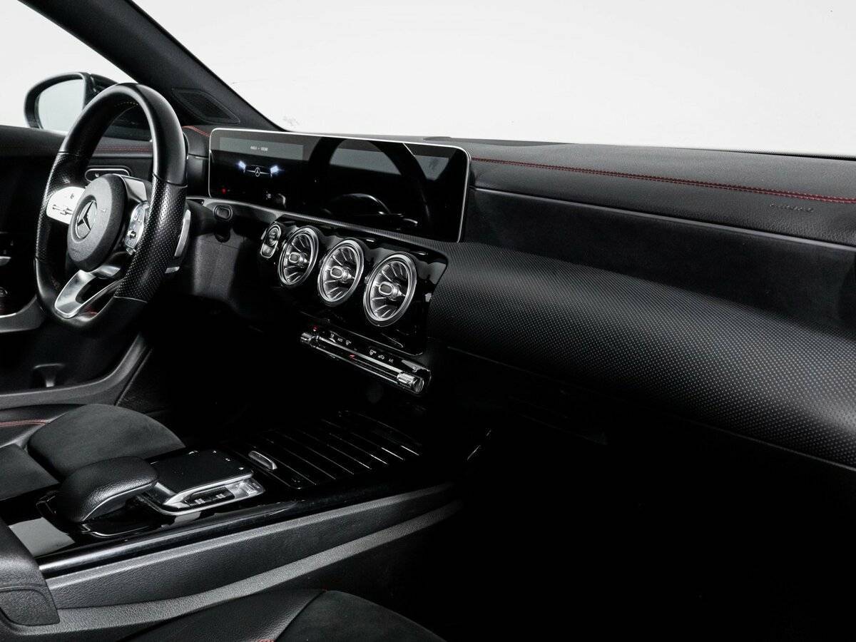 Купить Mercedes-Benz CLA с пробегом. Фото: #8