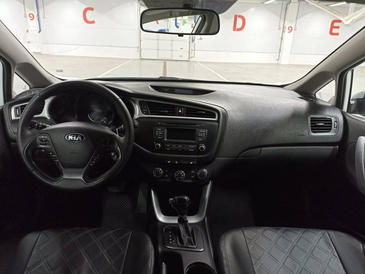 Купить Kia Ceed с пробегом. Фото: #13