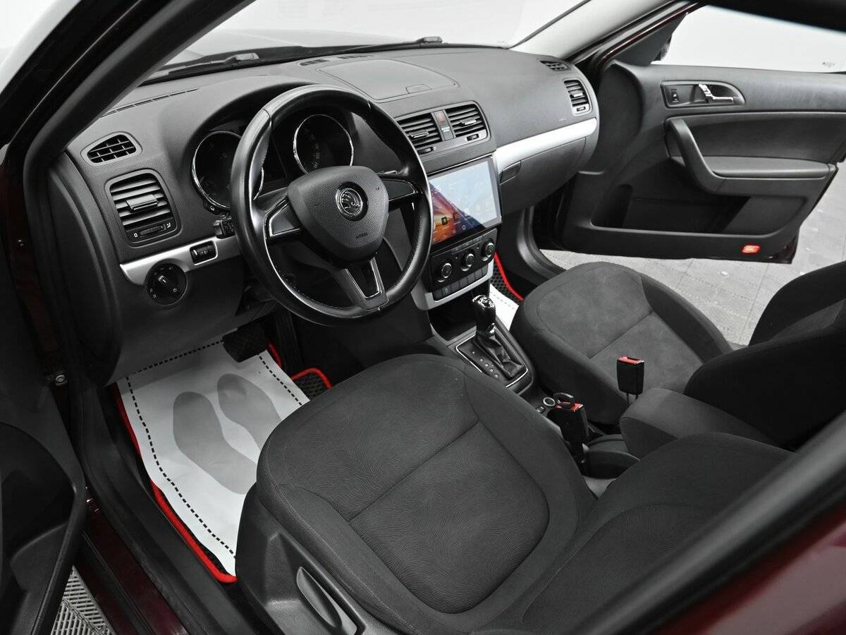 Купить Skoda Yeti с пробегом. Фото: #7