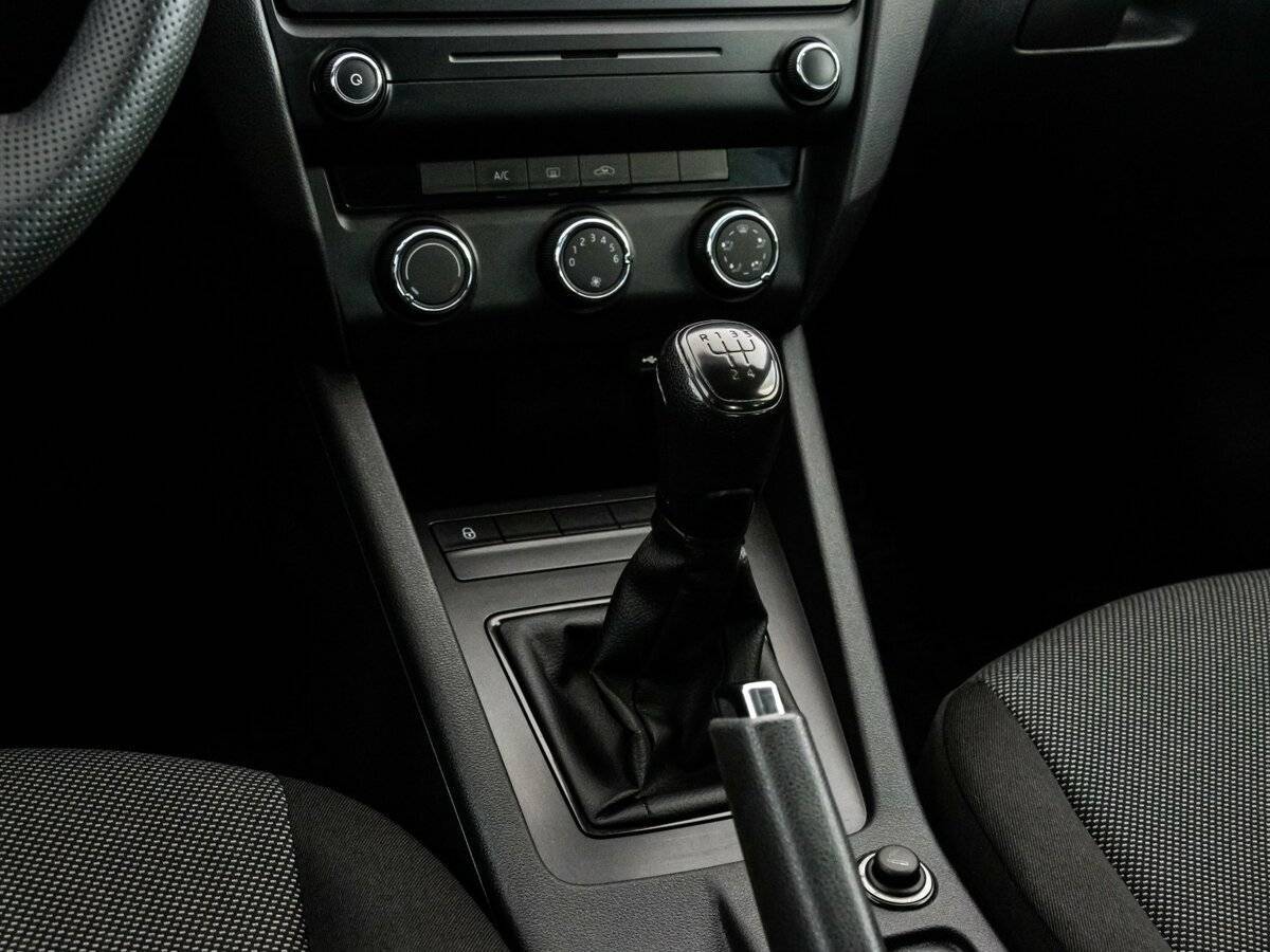 Купить Skoda Octavia с пробегом. Фото: #12