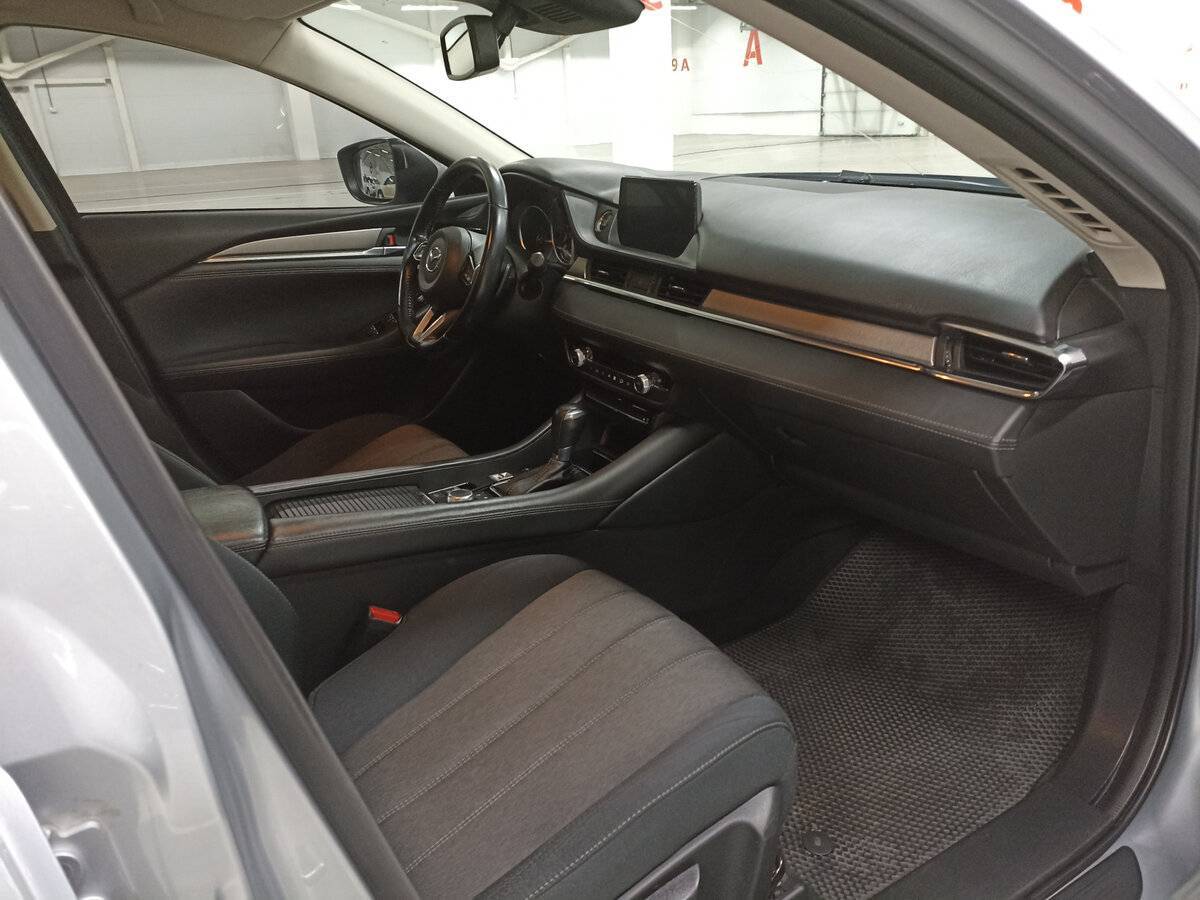 Купить Mazda 6 с пробегом. Фото: #10