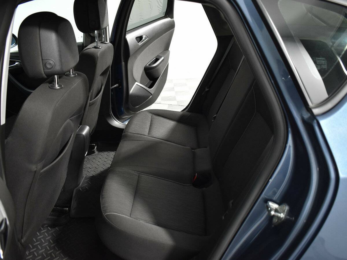 Купить Opel Astra с пробегом. Фото: #11