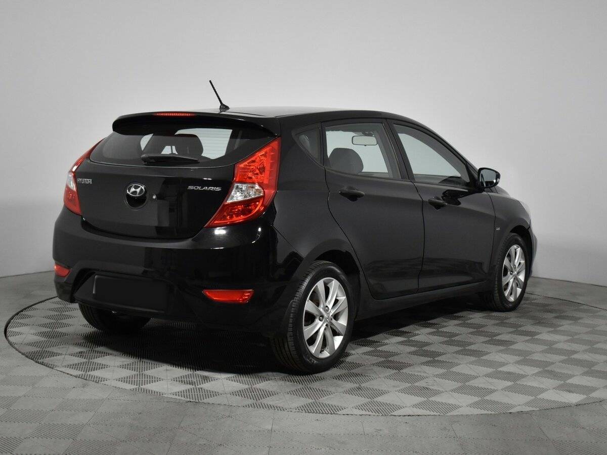 Купить Hyundai Solaris с пробегом. Фото: #4