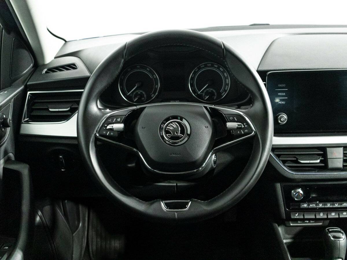 Купить Skoda Rapid с пробегом. Фото: #19