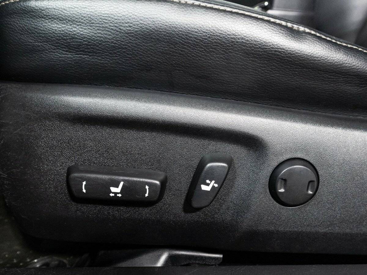 Купить Toyota Camry с пробегом. Фото: #17