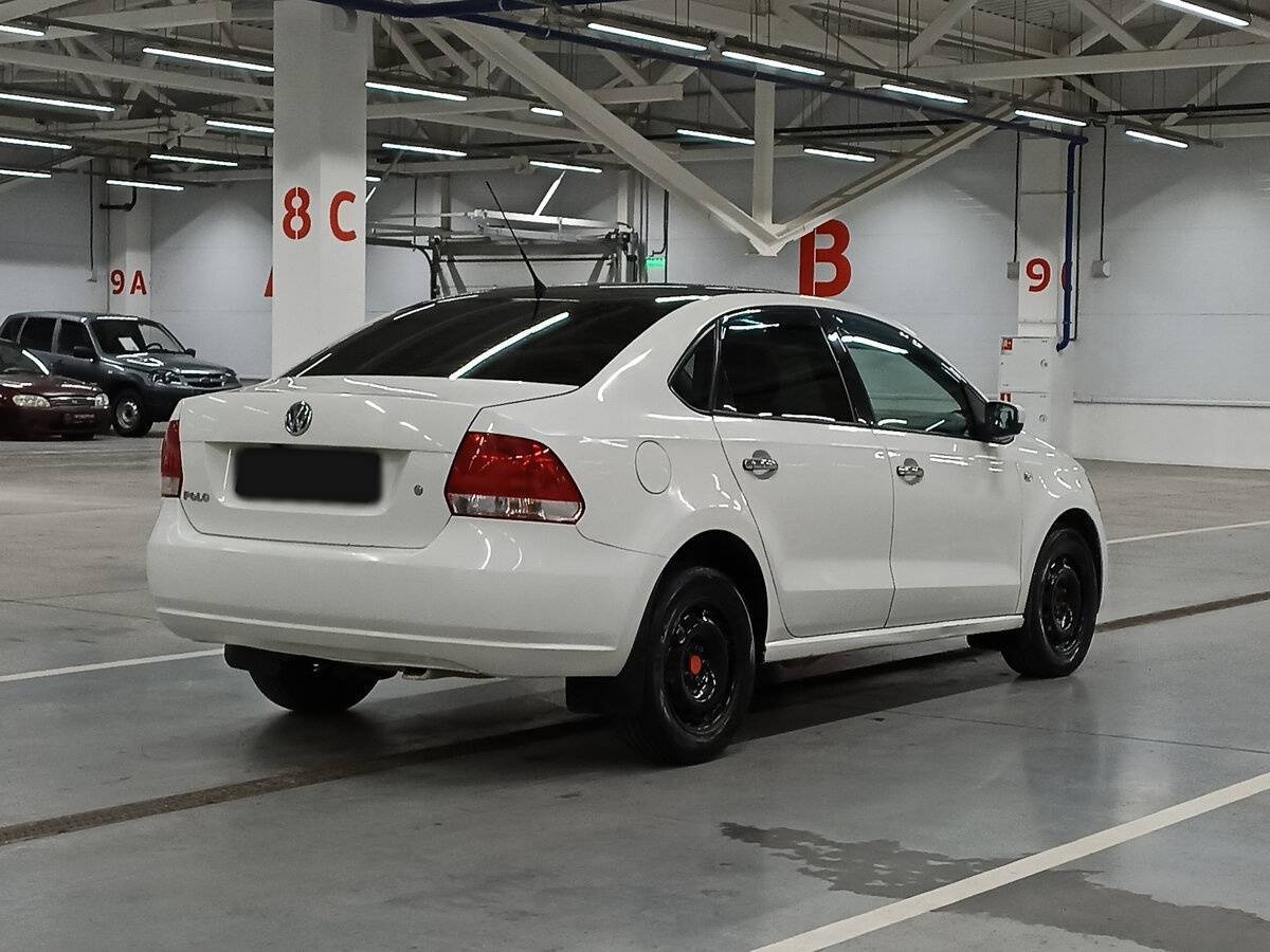 Купить Volkswagen Polo с пробегом. Фото: #4