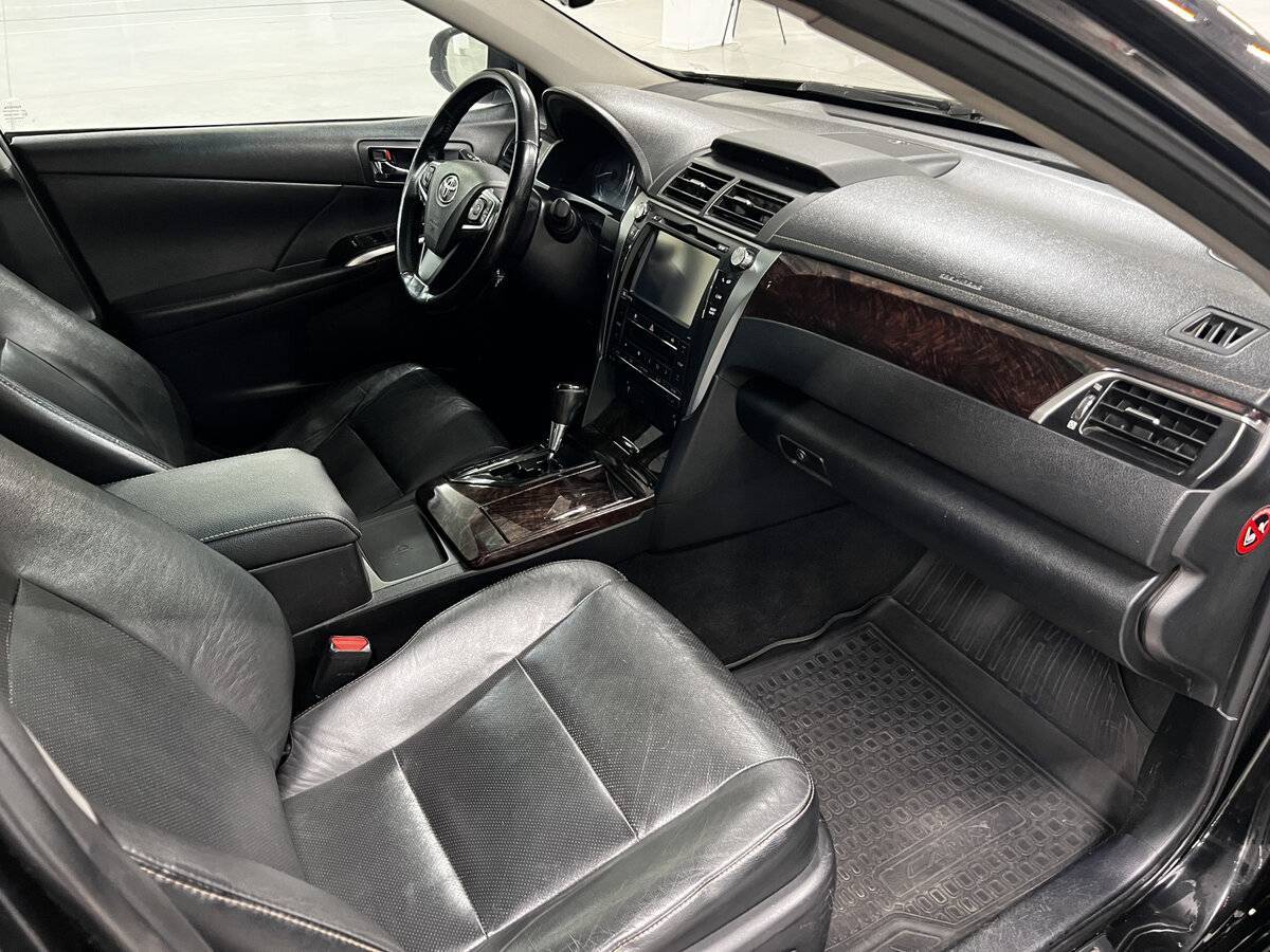 Купить Toyota Camry с пробегом. Фото: #10