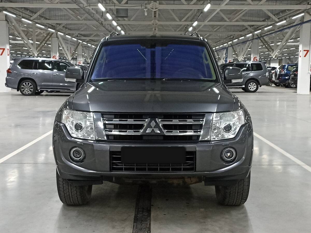 Купить Mitsubishi Pajero с пробегом. Фото: #1