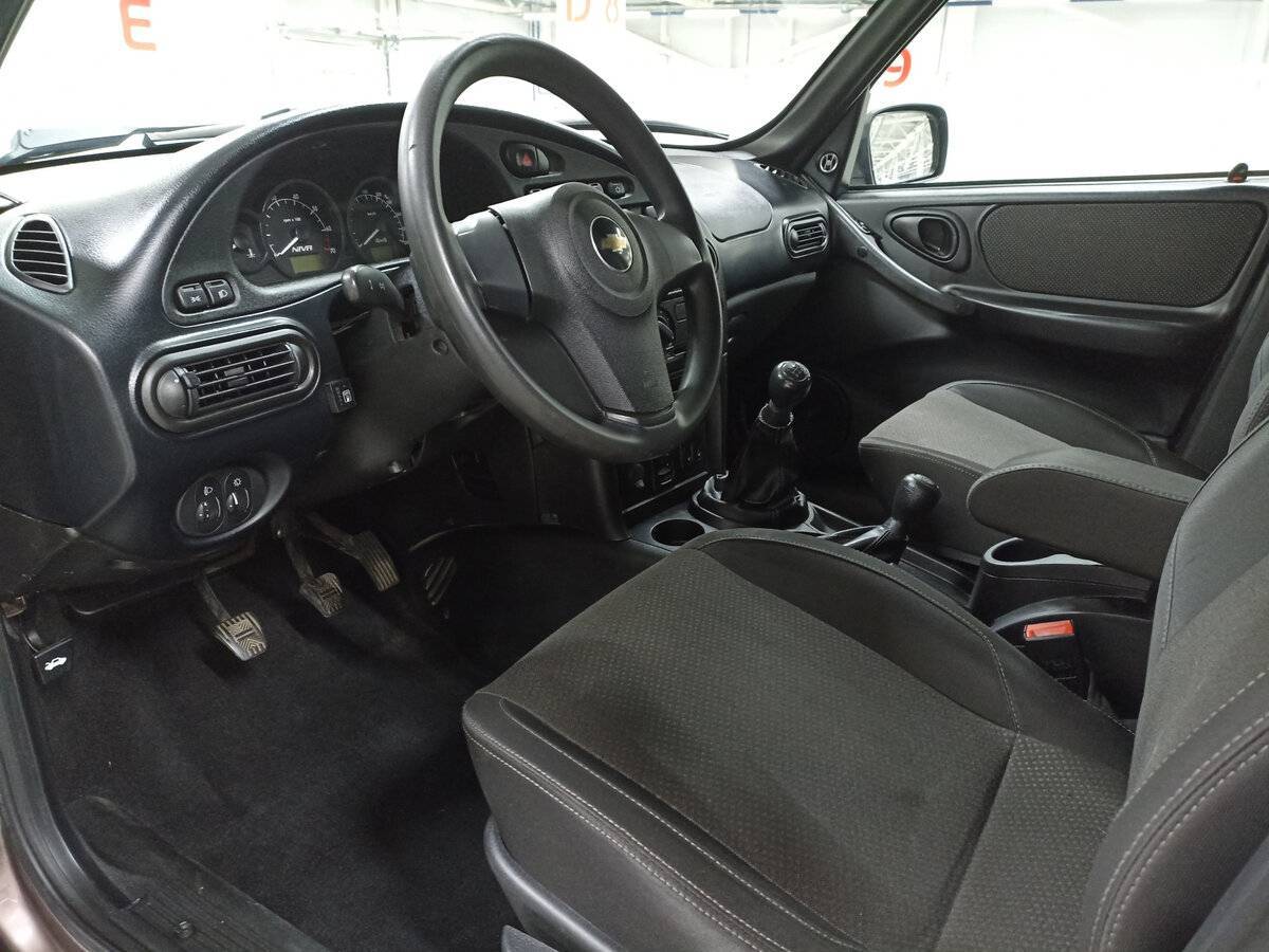 Купить Chevrolet Niva с пробегом. Фото: #15