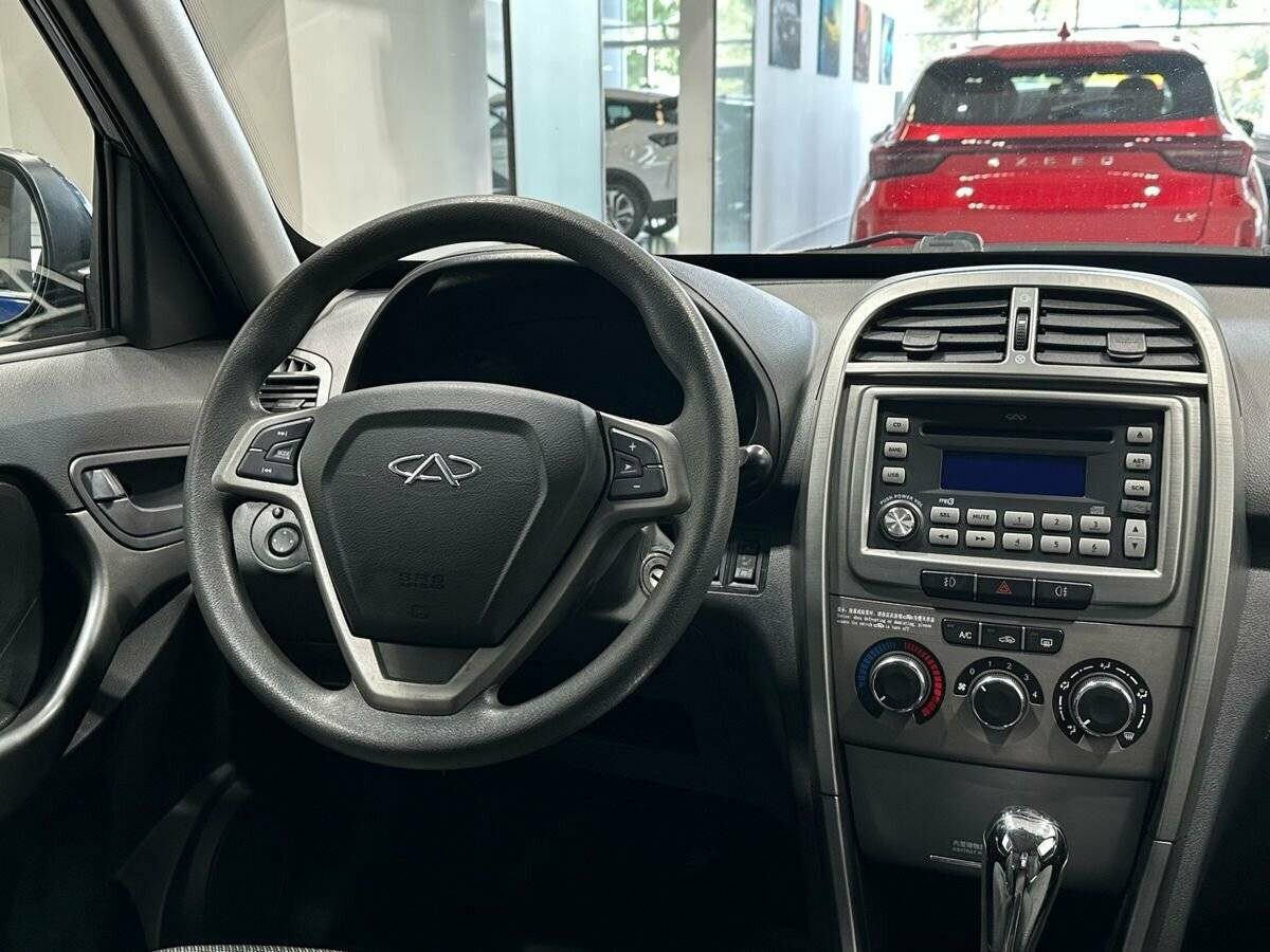 Купить Chery Tiggo (T11) с пробегом. Фото: #9