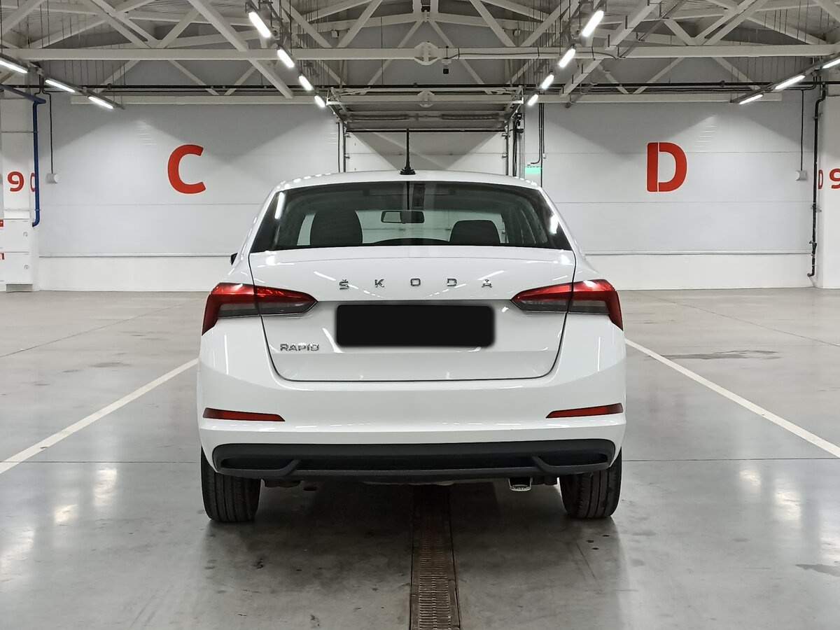 Купить Skoda Rapid с пробегом. Фото: #5