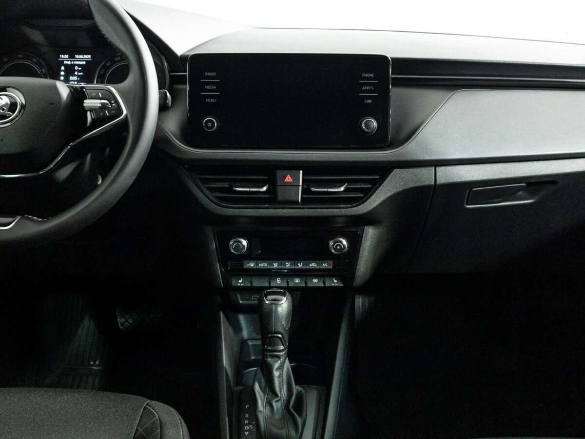 Купить Skoda Rapid с пробегом. Фото: #13