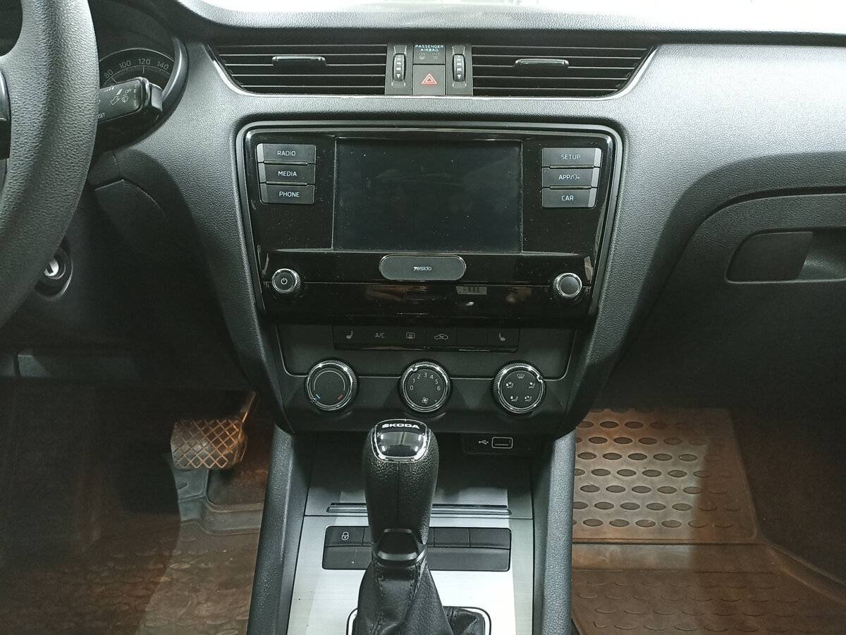 Купить Skoda Octavia с пробегом. Фото: #14