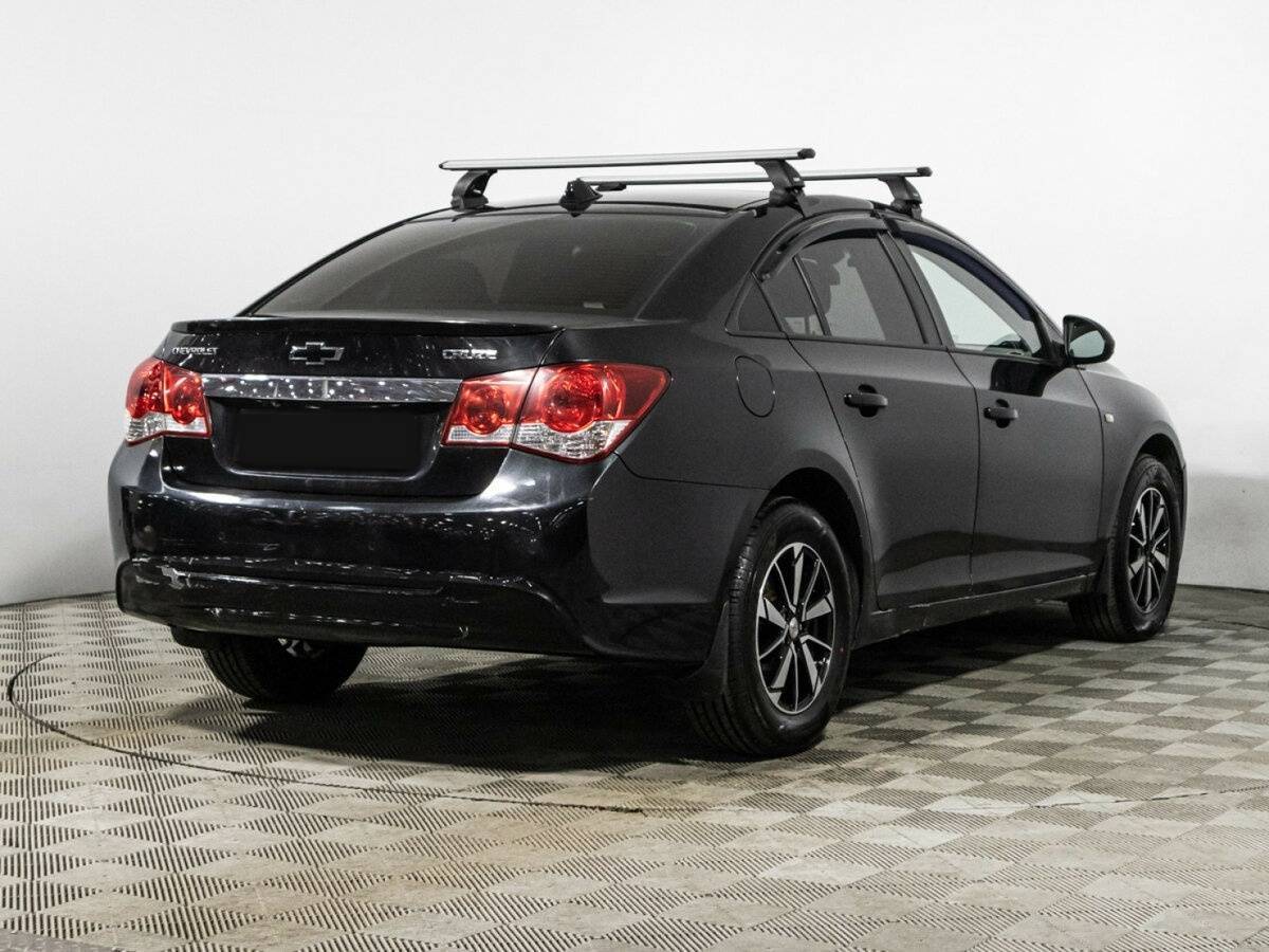 Купить Chevrolet Cruze с пробегом. Фото: #4