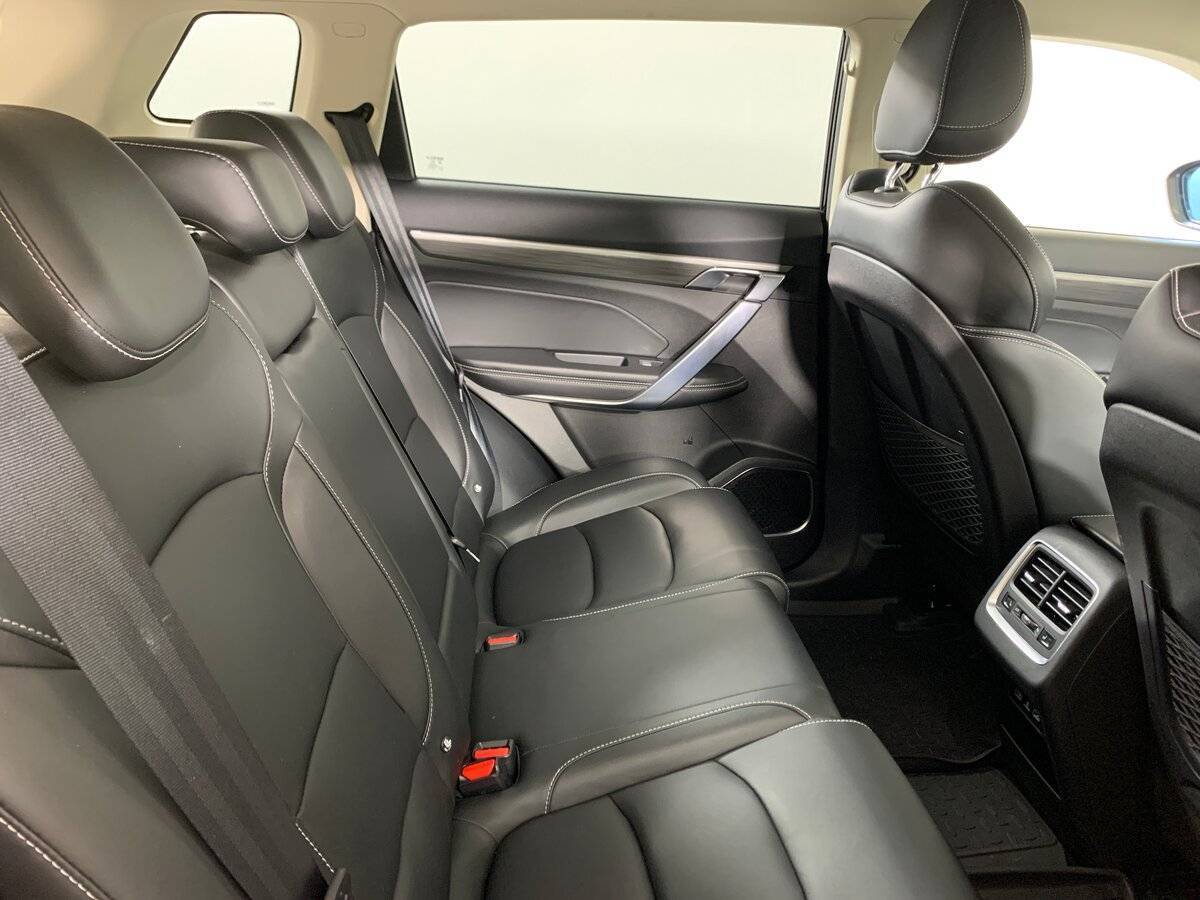 Купить Geely Atlas Pro с пробегом. Фото: #17