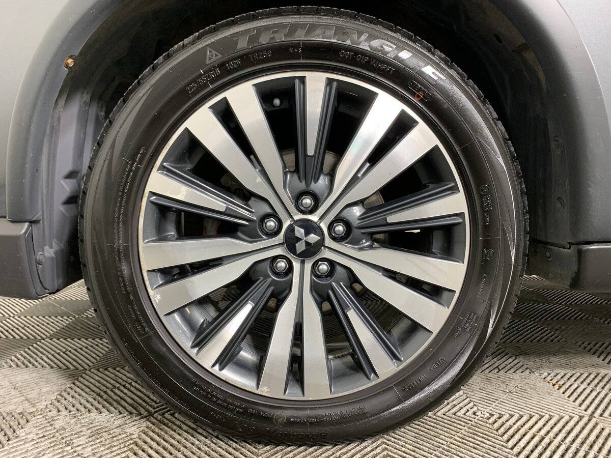 Купить Mitsubishi Outlander с пробегом. Фото: #9