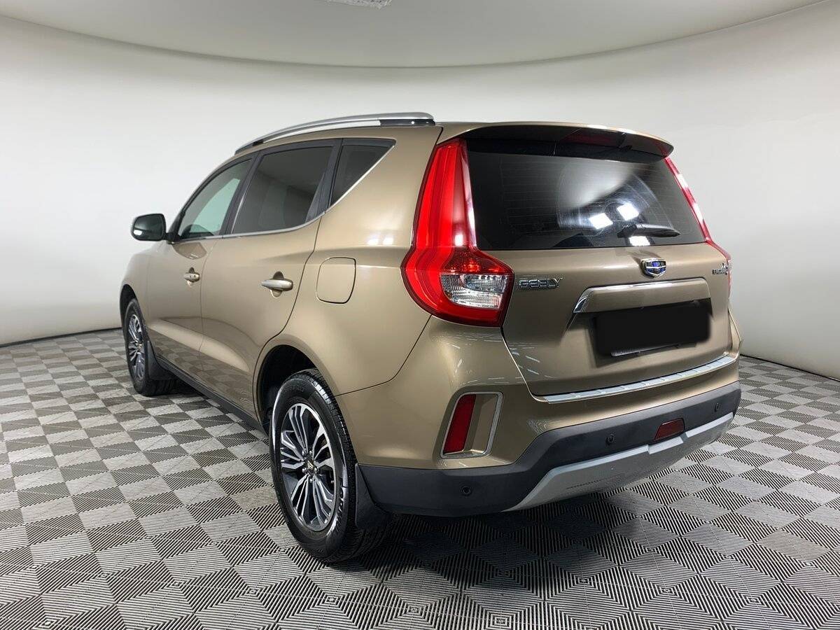 Купить Geely Emgrand X7 с пробегом. Фото: #6