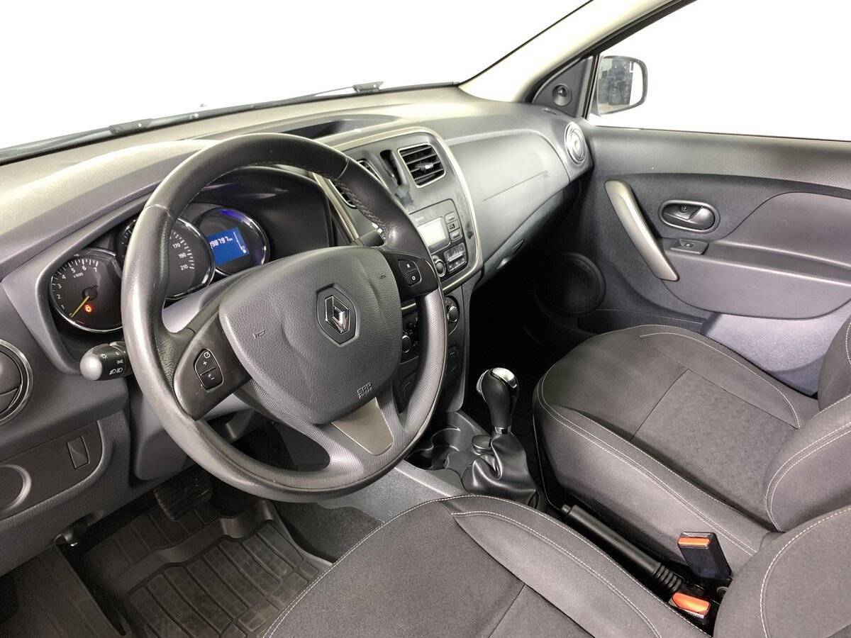 Купить Renault Logan с пробегом. Фото: #10