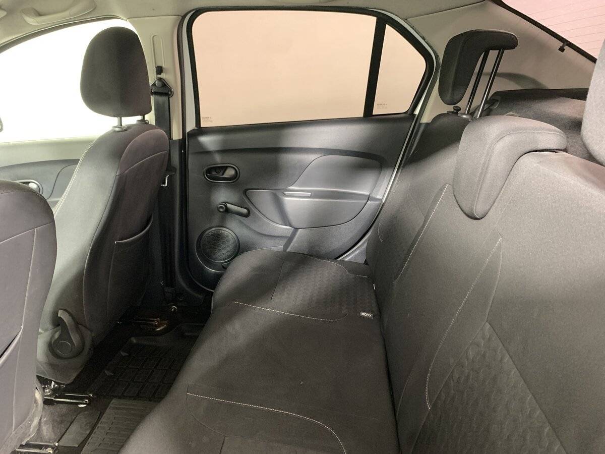 Купить Renault Logan с пробегом. Фото: #17