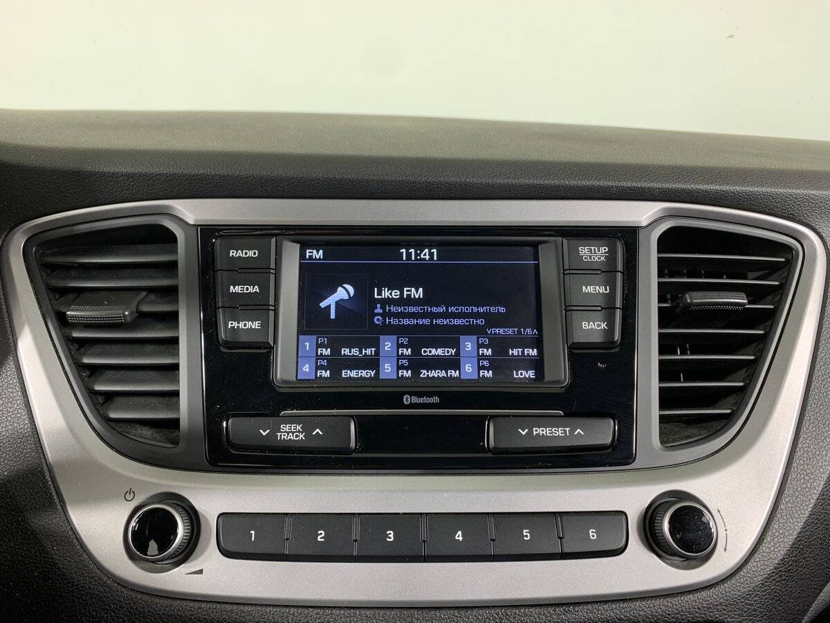 Купить Hyundai Solaris с пробегом. Фото: #14