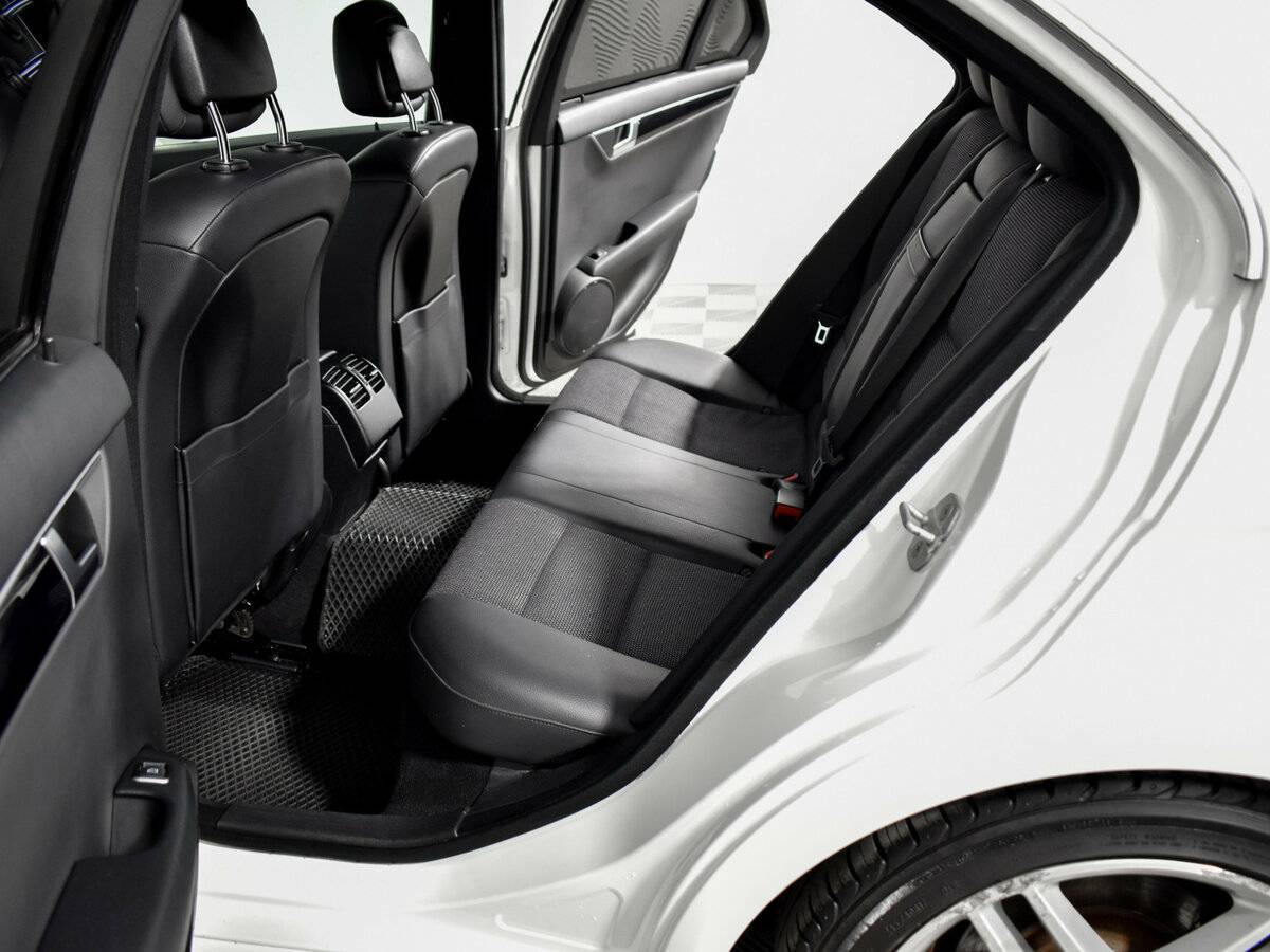 Купить Mercedes-Benz C-Класс с пробегом. Фото: #11