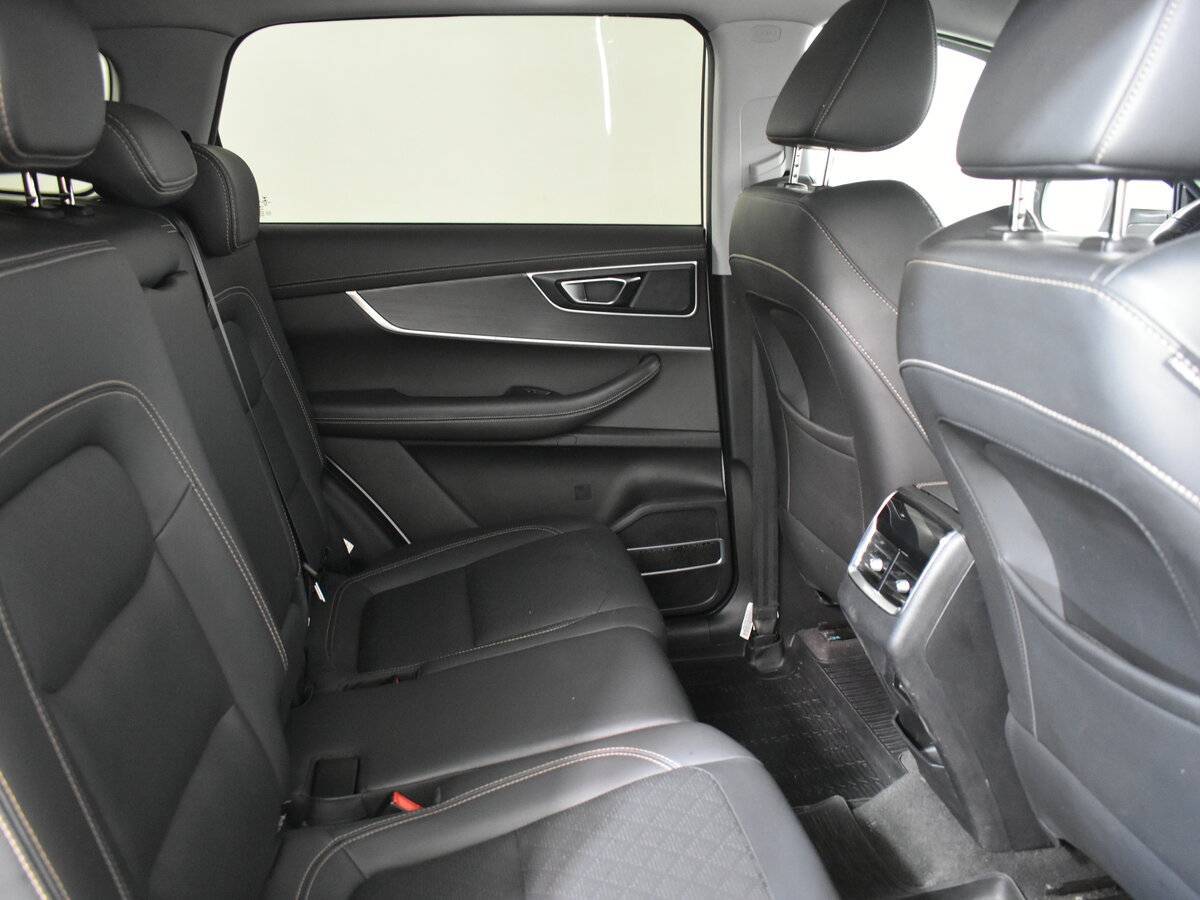 Купить Chery Tiggo 8 с пробегом. Фото: #12