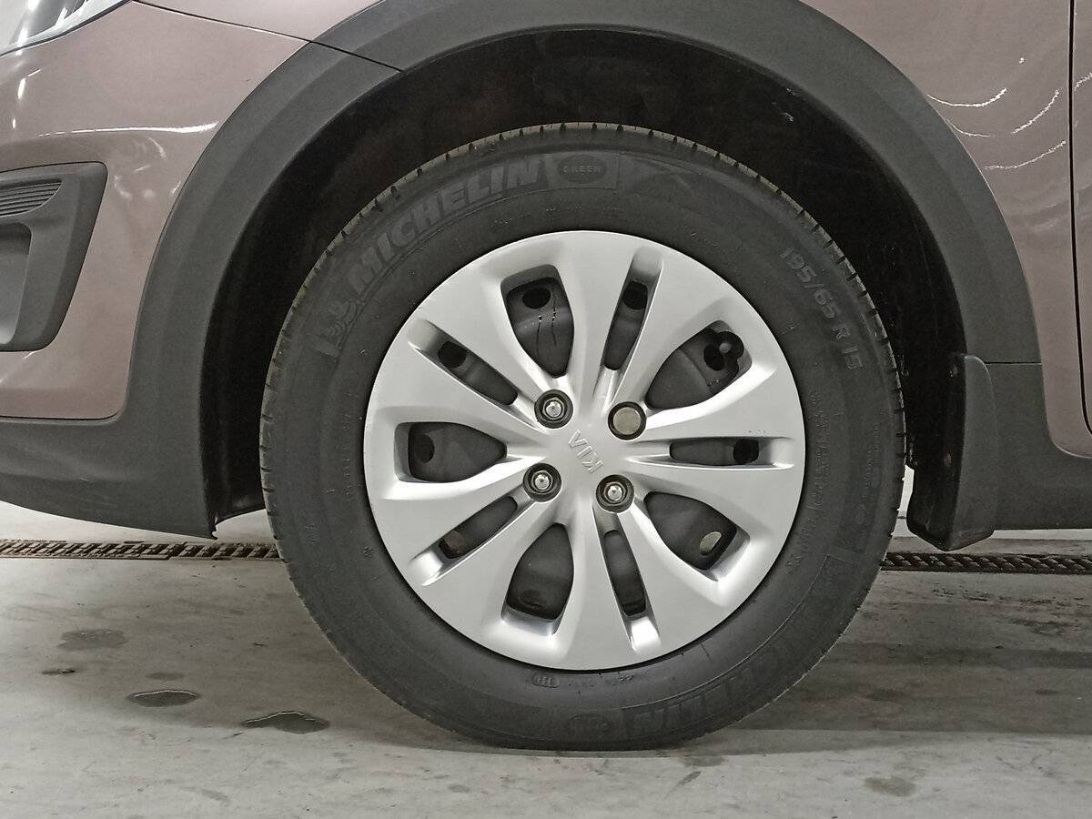 Купить Kia Rio с пробегом. Фото: #17