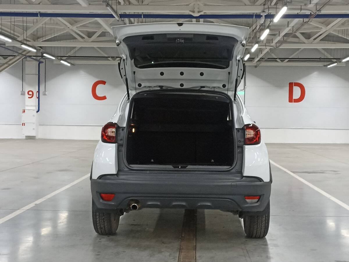 Купить Renault Kaptur с пробегом. Фото: #9