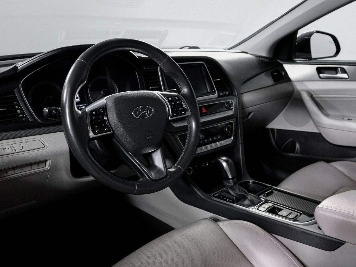 Купить Hyundai Sonata с пробегом. Фото: #13