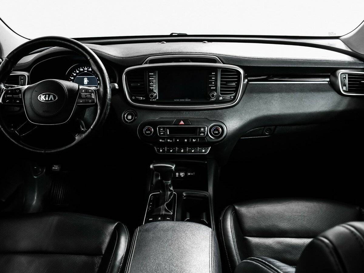 Купить Kia Sorento с пробегом. Фото: #10