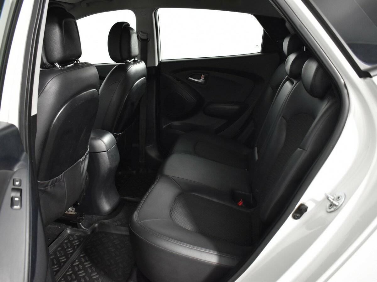 Купить Hyundai ix35 с пробегом. Фото: #11