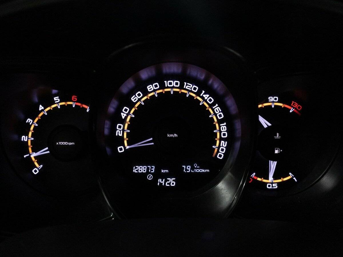 Купить Lada (ВАЗ) Vesta с пробегом. Фото: #11